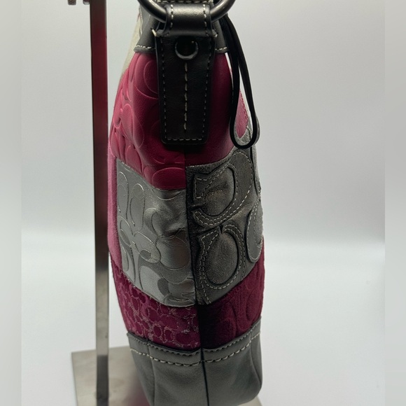 COACH HOLIDAY Grey/Pink Leather/Mixed Signature Patchwork Crossbody Purse EUC - Picture 8 of 17